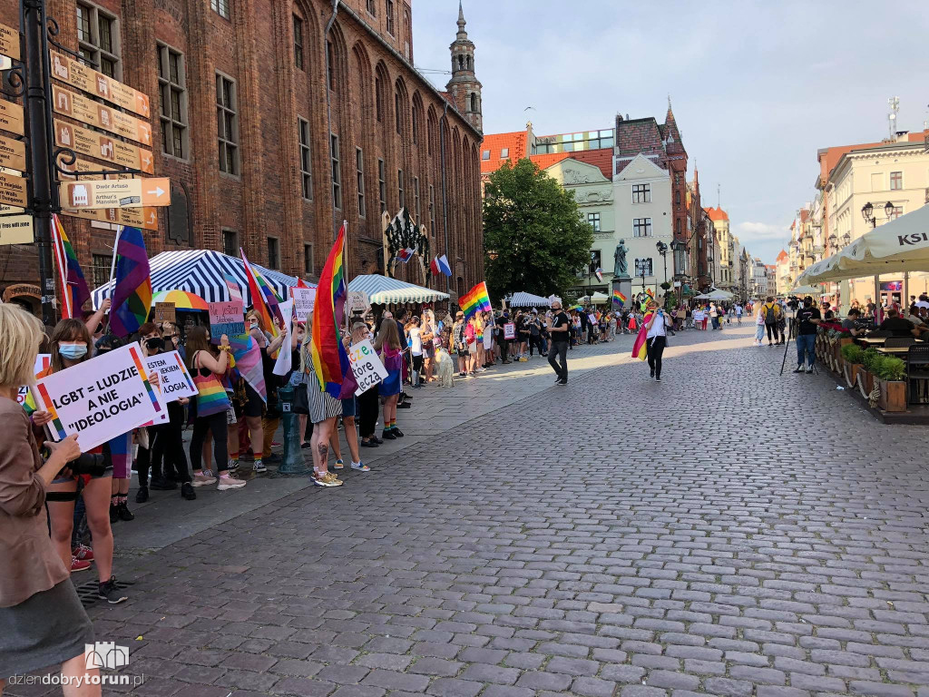 Pokojowa manifestacja - 'Nie jestem ideologią'