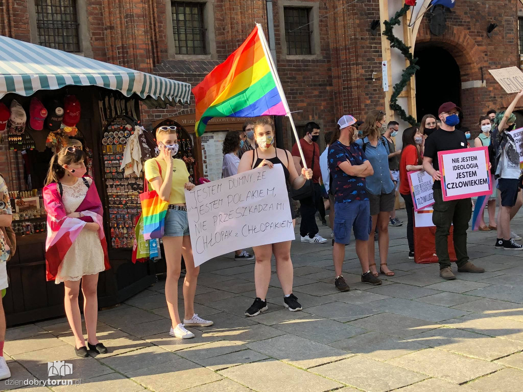 Pokojowa manifestacja - 'Nie jestem ideologią'