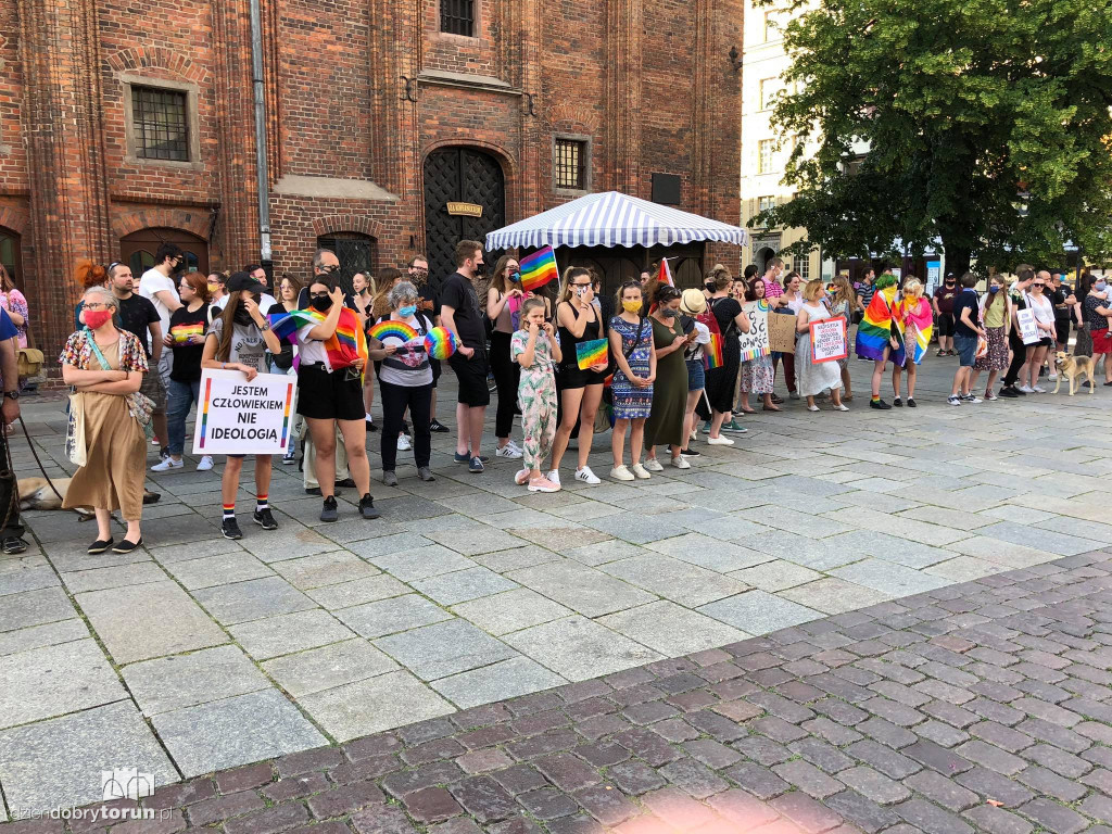 Pokojowa manifestacja - 'Nie jestem ideologią'