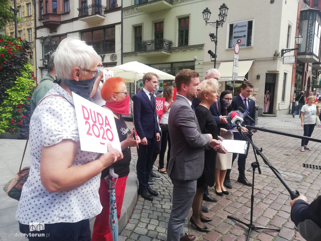 Konferencja prasowa Jarosława Gowina