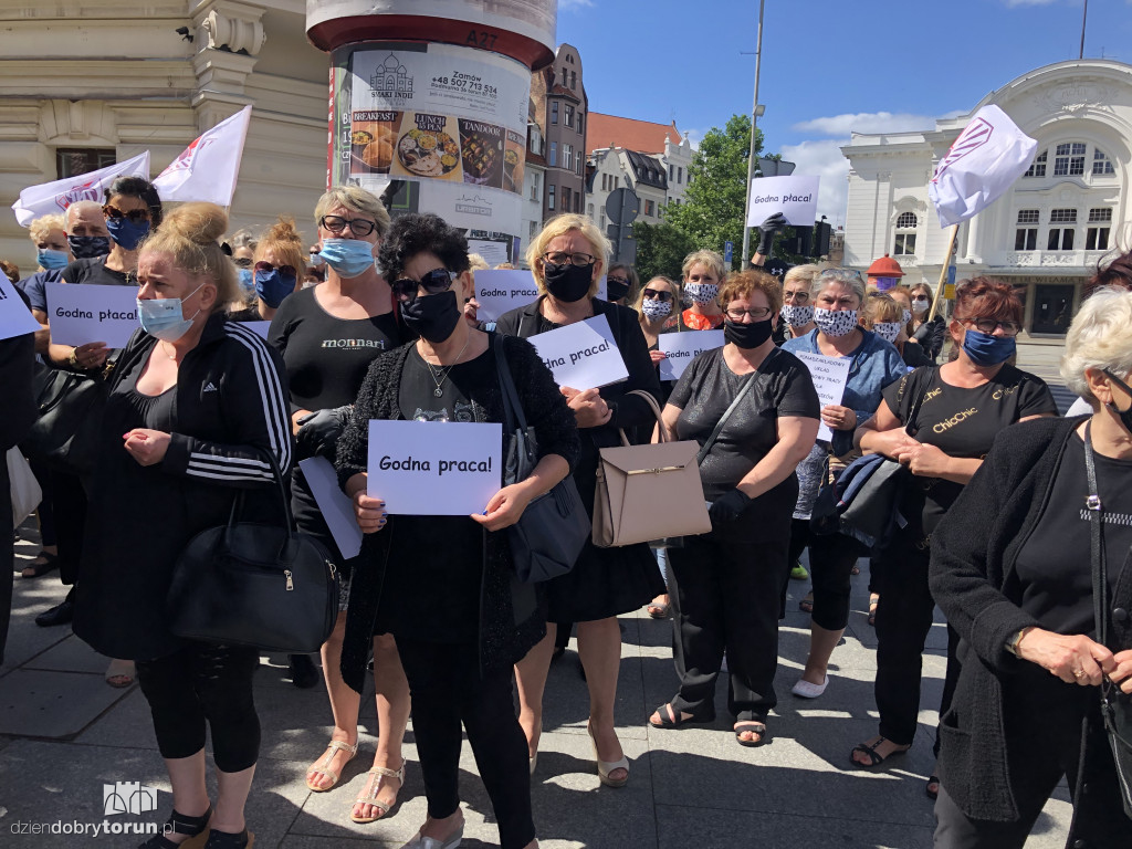 Toruń: protest pracowników oświaty