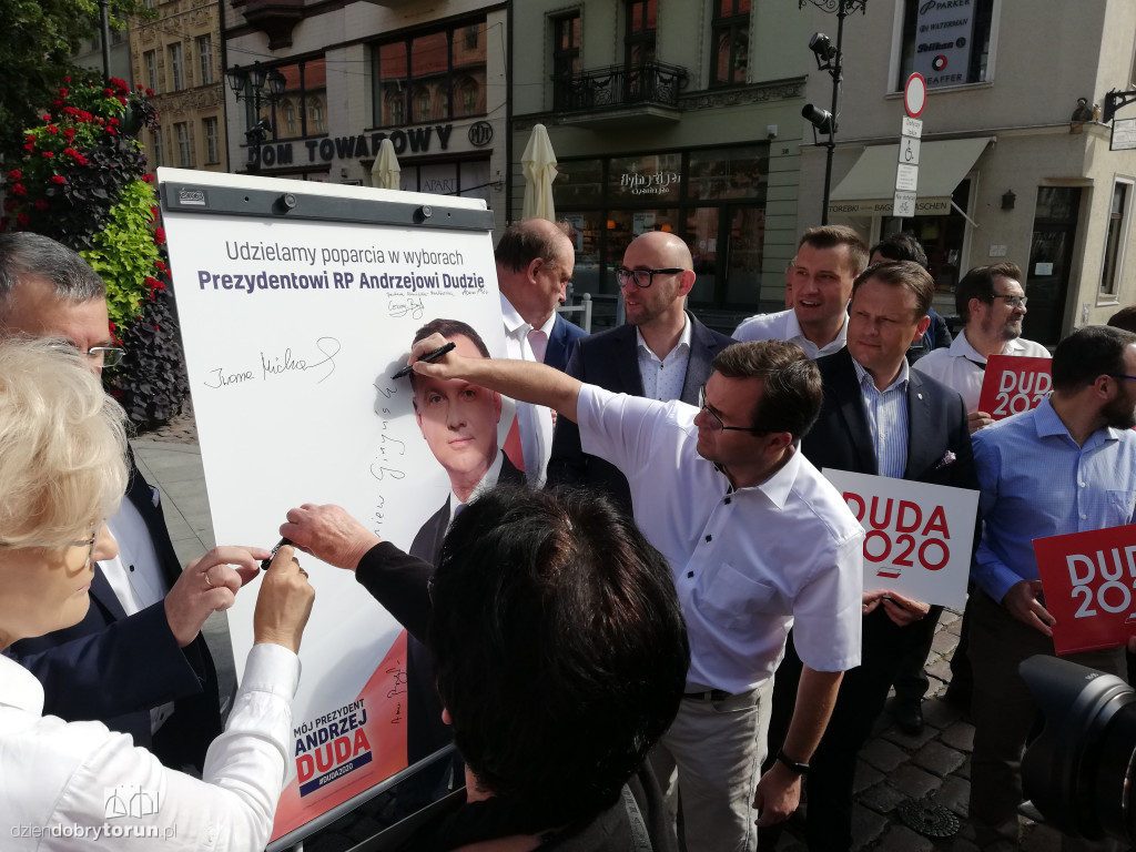 Konferencja prasowa PiS przed drugą turą