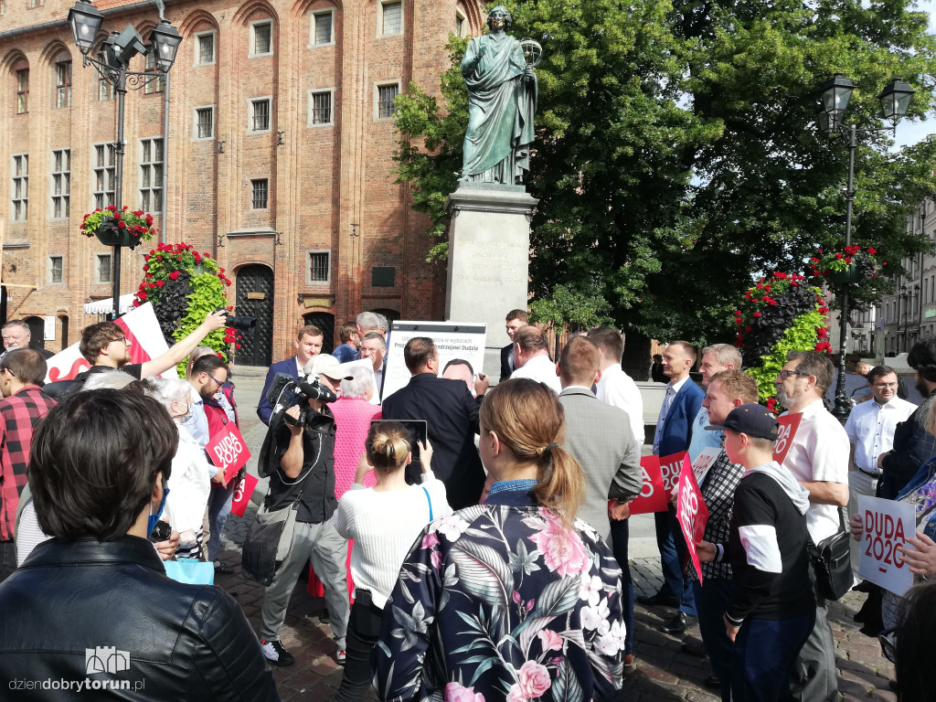 Konferencja prasowa PiS przed drugą turą