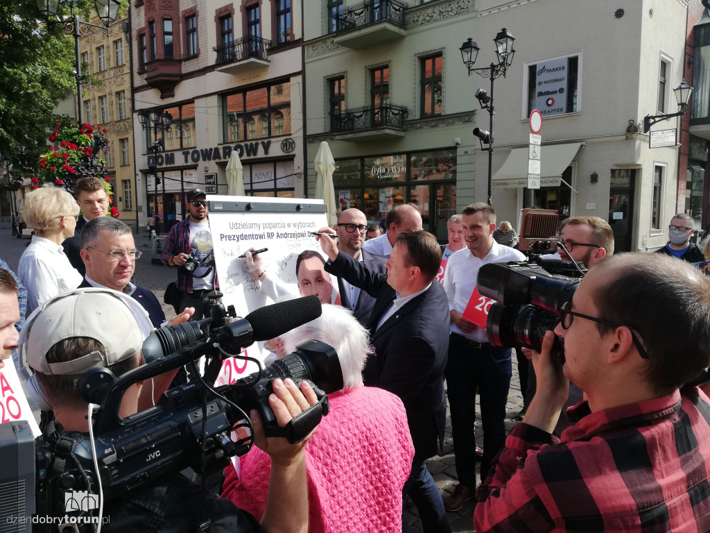 Konferencja prasowa PiS przed drugą turą