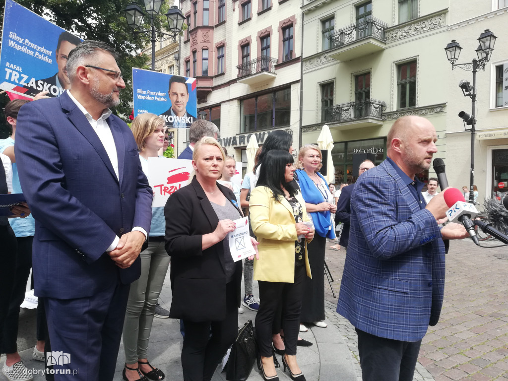 Konferencja KO popierająca R. Trzaskowskiego