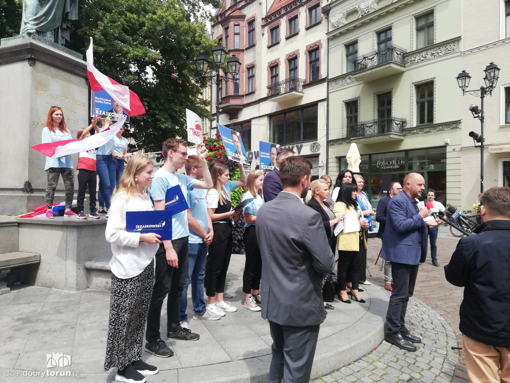 Konferencja KO popierająca R. Trzaskowskiego