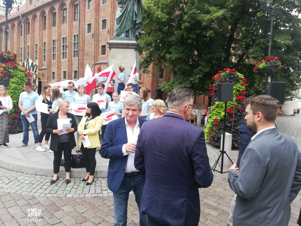 Konferencja KO popierająca R. Trzaskowskiego