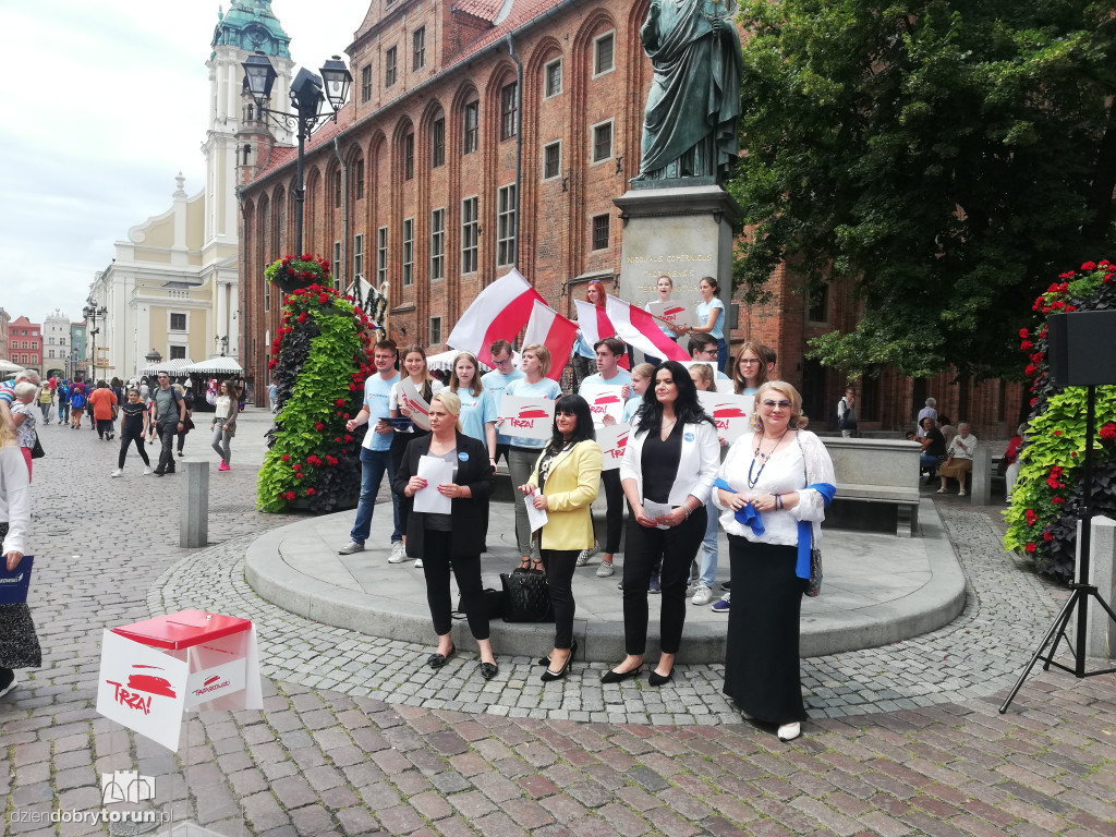 Konferencja KO popierająca R. Trzaskowskiego