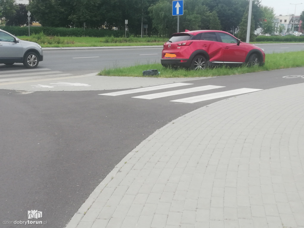 Kolizja dwóch aut na Skarpie w Toruniu
