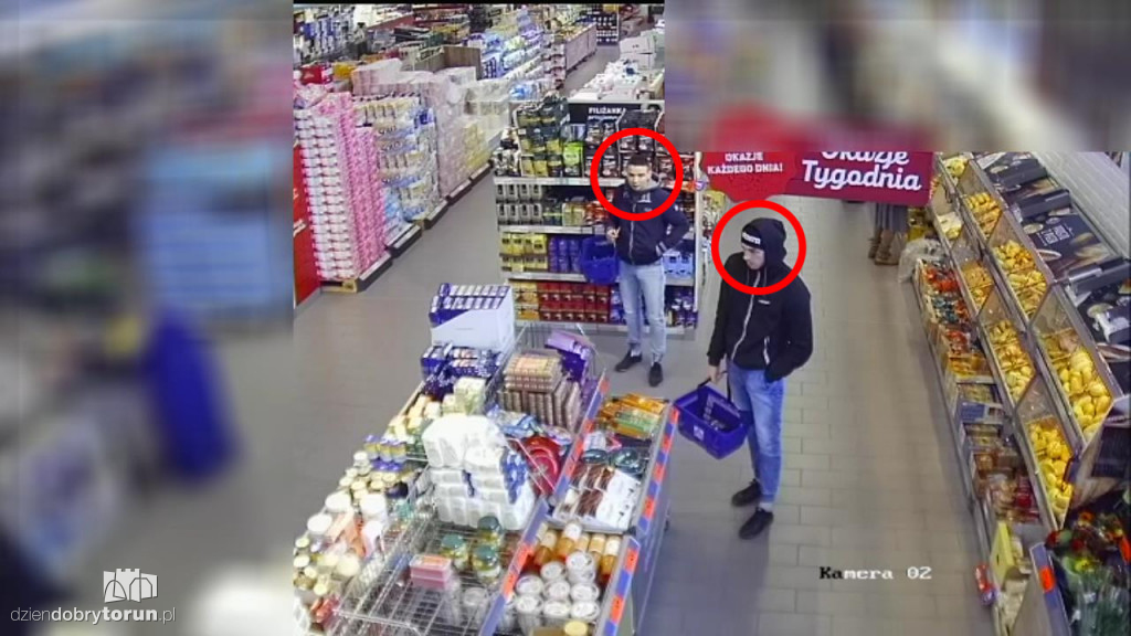 Ukradli kilka butelek z alkoholem