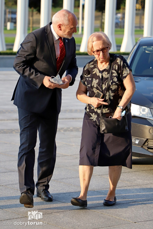 Uroczyste otwarcie parku pamięci