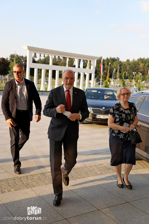 Uroczyste otwarcie parku pamięci