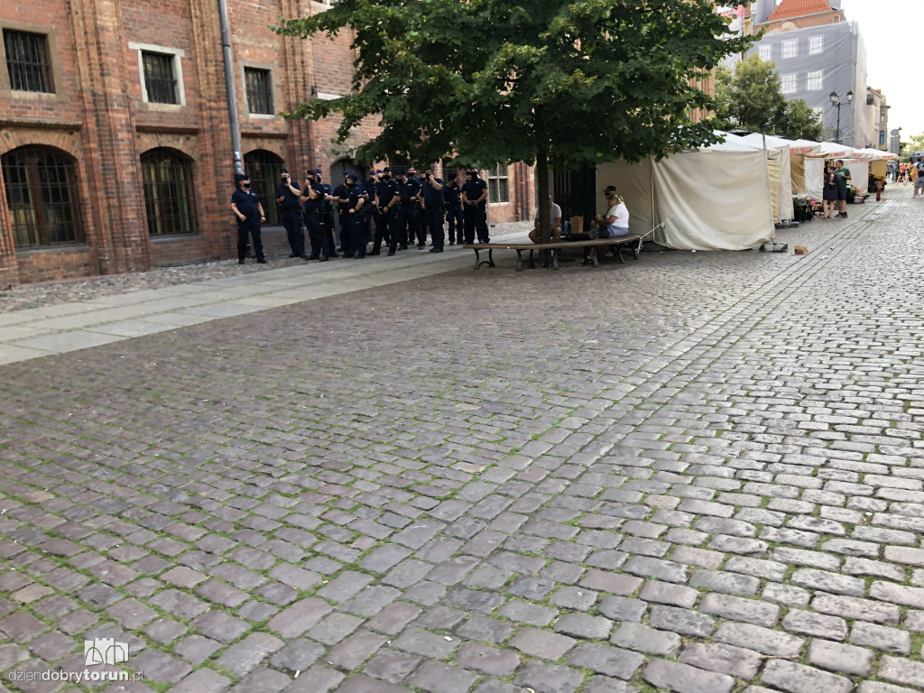 Protest na toruńskiej starówce w obronie Margot