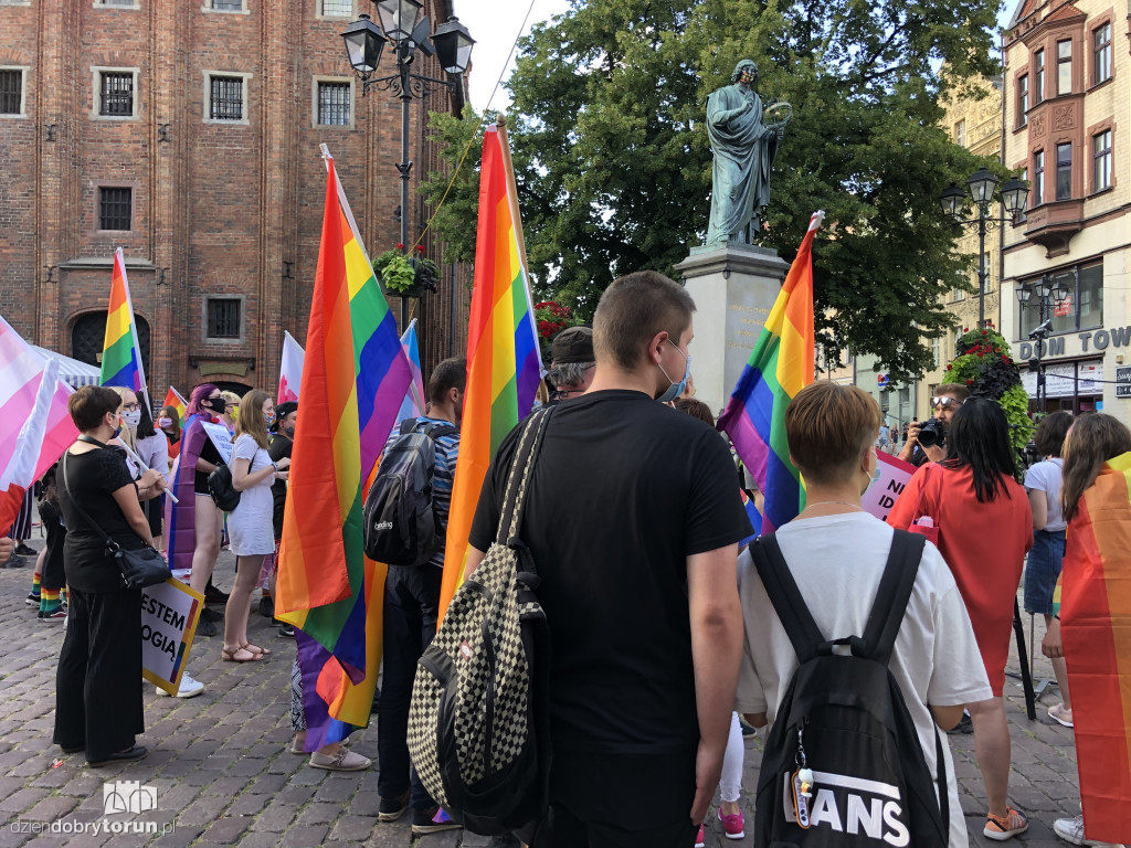 Protest na toruńskiej starówce w obronie Margot