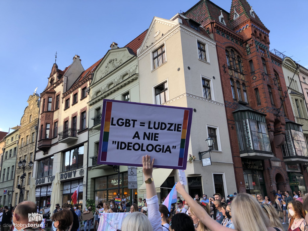 Protest na toruńskiej starówce w obronie Margot