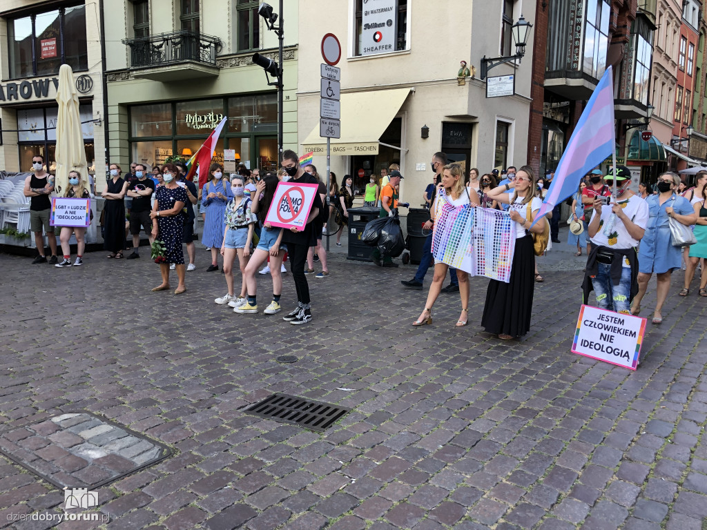 Protest na toruńskiej starówce w obronie Margot