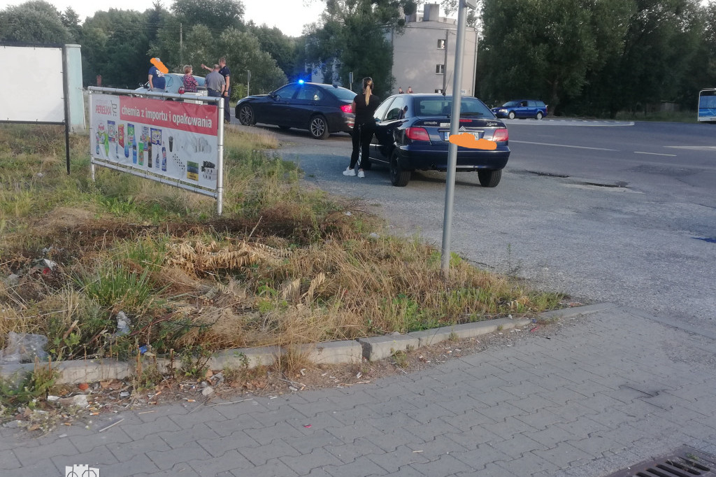 Samochód osobowy wjechał w rowerzystę