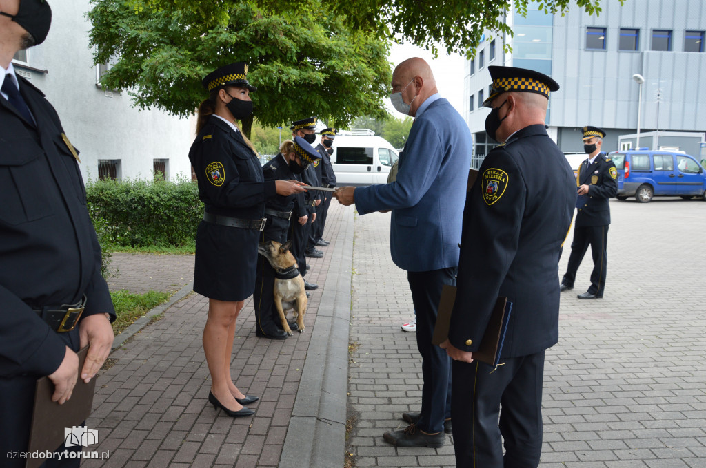 Prezydent nagrodził strażników