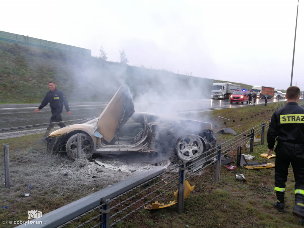 Strażacy pomogli kierowcy lamborghini cz.2