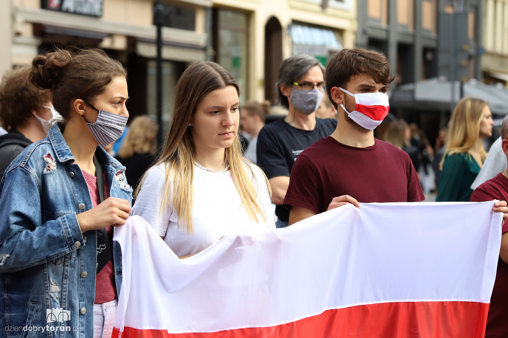 Żyve Białoruś ! Wspieramy Kupałauski Teatr