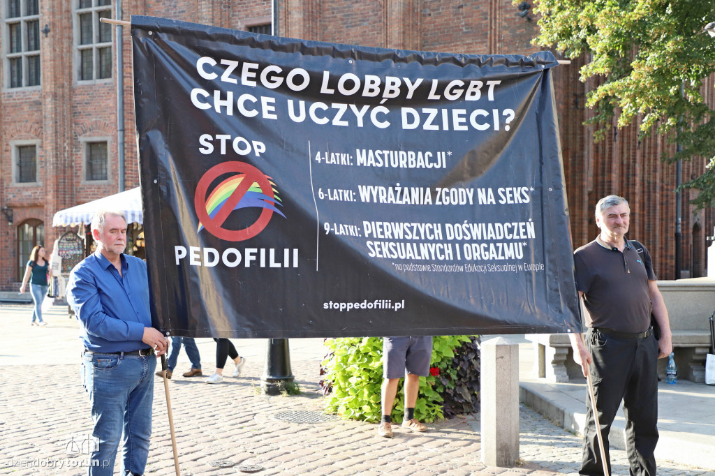 Różaniec za grzechy profanacji Sacrum przez LGBT
