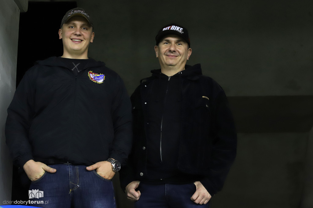 Apator Toruń 64:26 Unia Tarnów