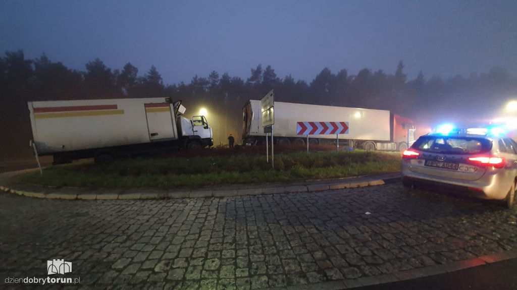 Wypadek na rondzie przy Łódzkiej
