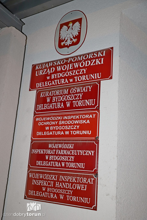 Protest kobiet pod siedzibą Kuratorium Oświaty