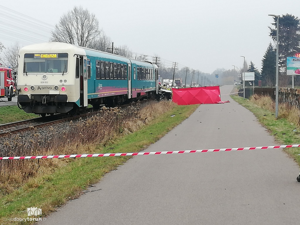 Wypadek w Łysomicach k. Torunia. Kierowca bez szans