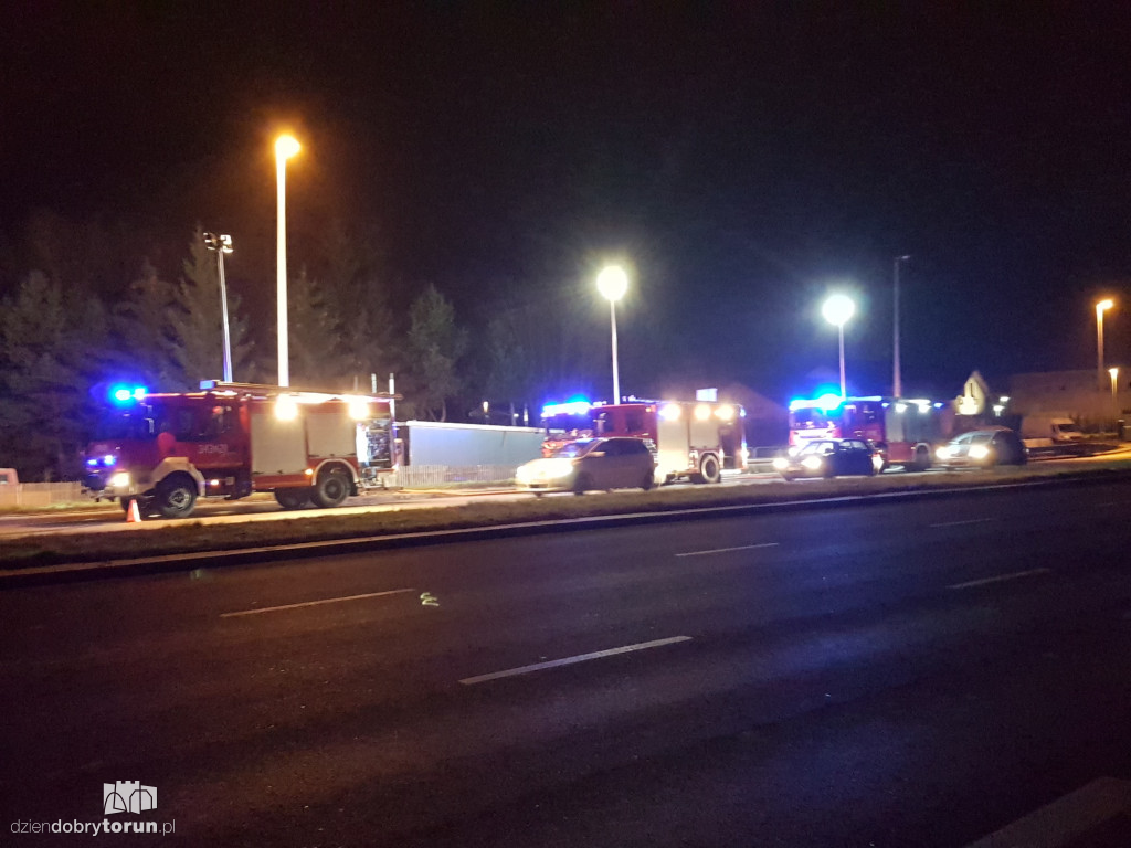 Toruń: pożar budynku przy Szosie Lubickiej