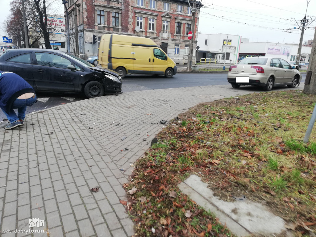 Toruń: kolizja przy Broniewskiego
