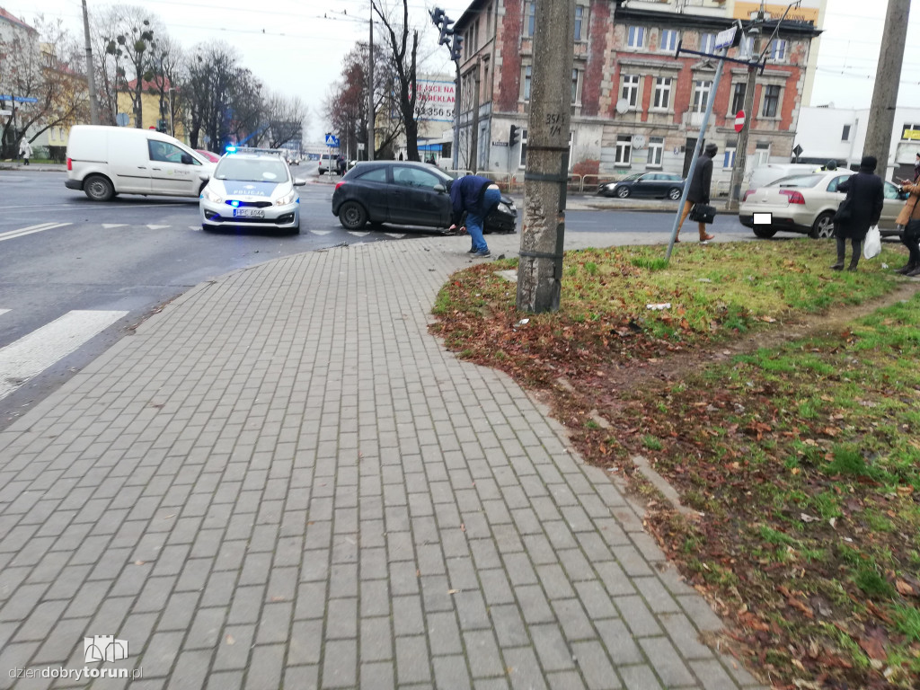 Toruń: kolizja przy Broniewskiego