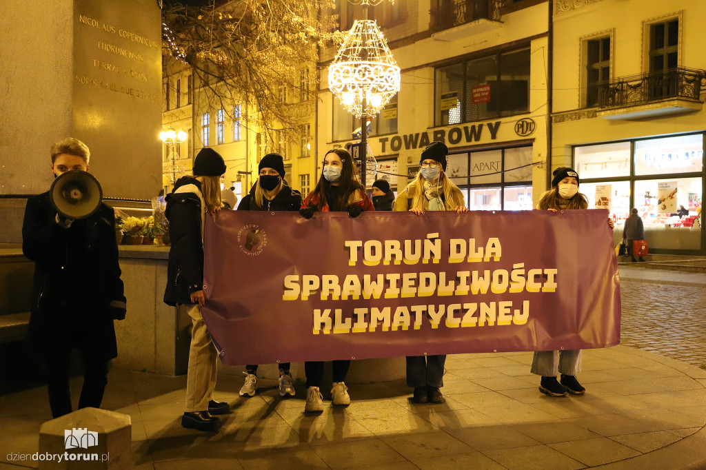 Toruń: spacer młodych dla przyszłości