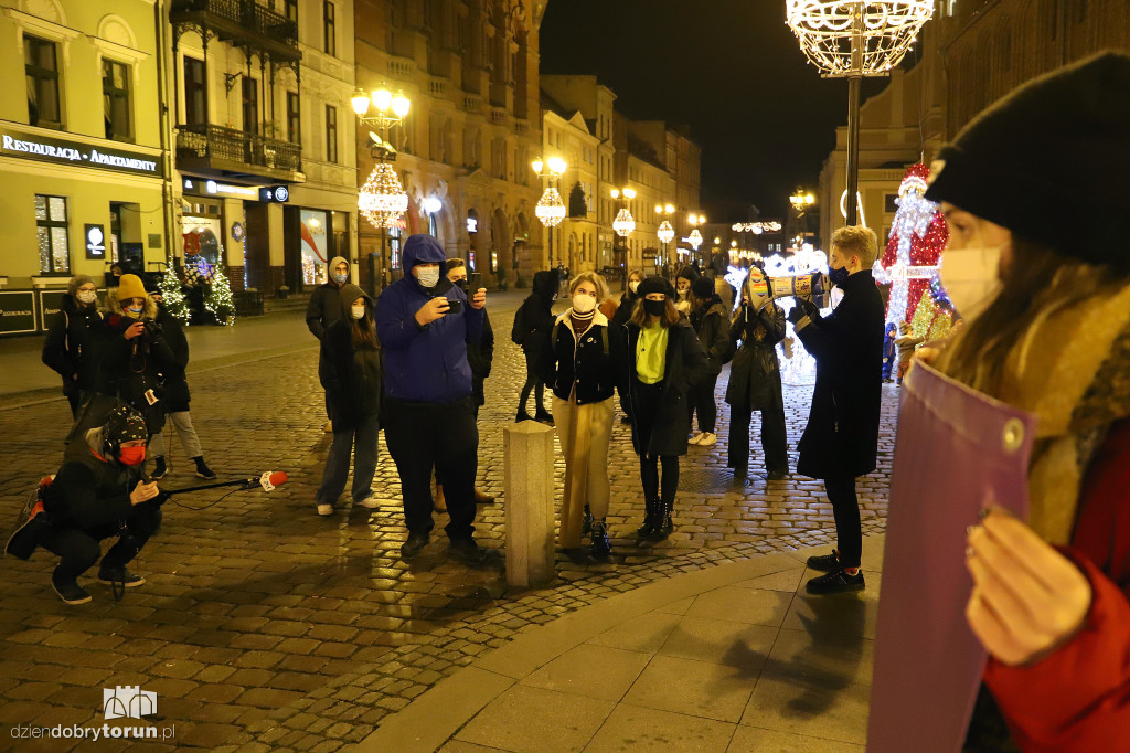 Toruń: spacer młodych dla przyszłości
