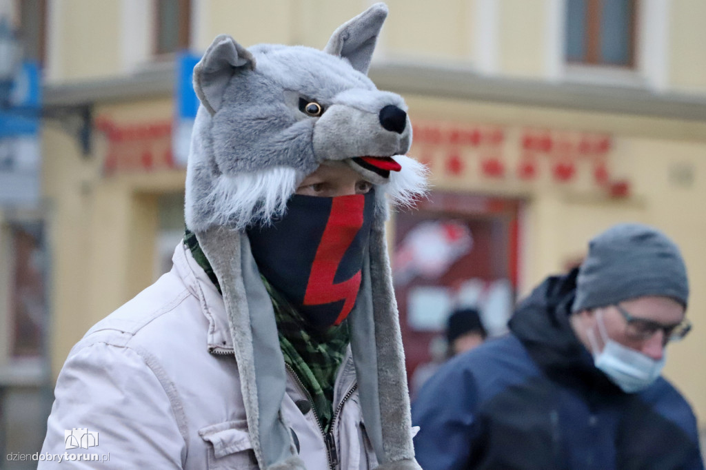 Toruń: protest kobiet ulicami starówki