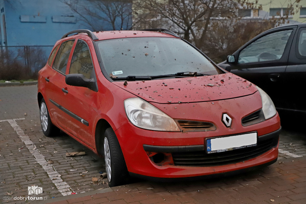 Toruń: niebezpieczne fajerwerki na osiedlu