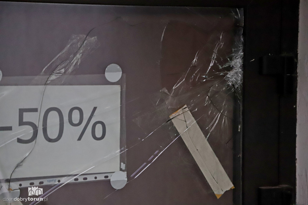 Toruń: niebezpieczne fajerwerki na osiedlu