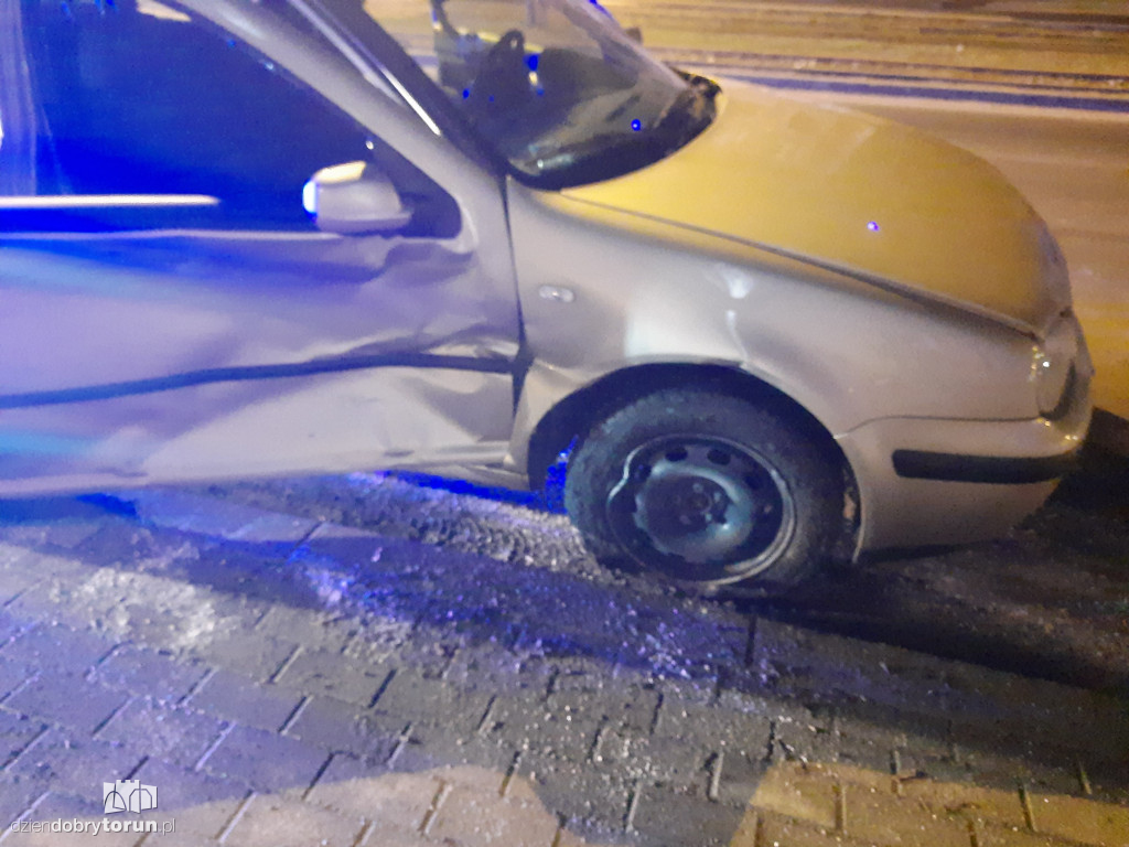 Toruń: kolizja na Bydgoskim Przedmieściu