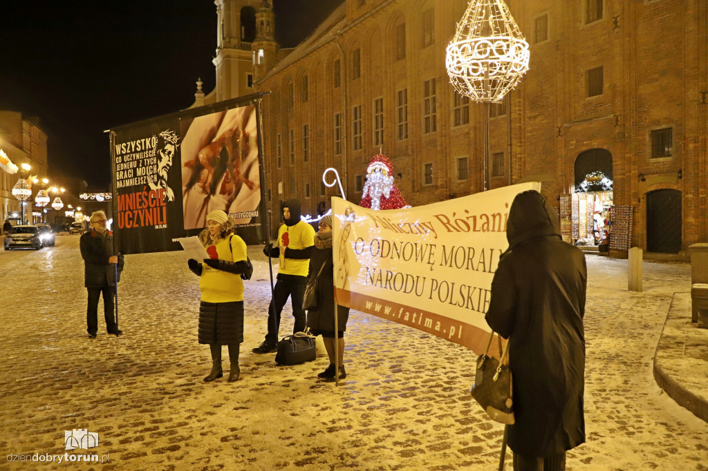 Różaniec o odnowę moralną Narodu Polskiego