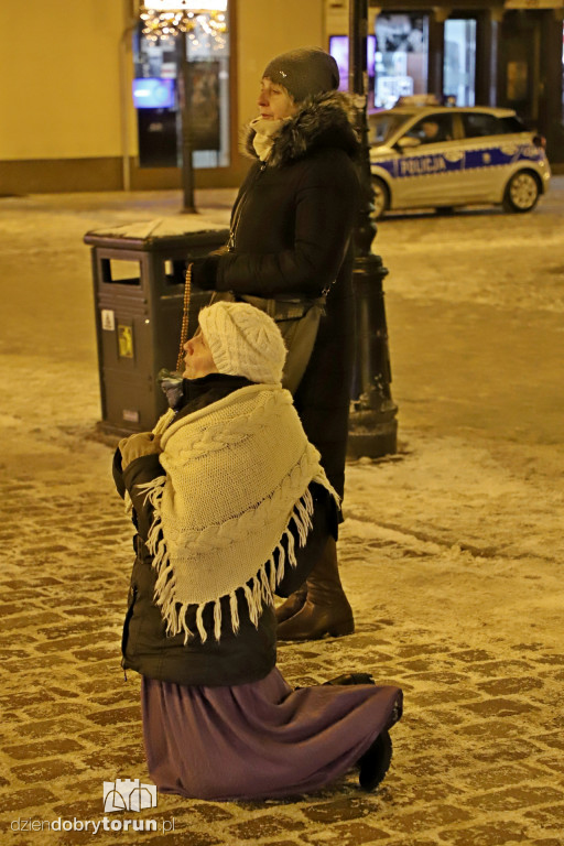 Różaniec o odnowę moralną Narodu Polskiego