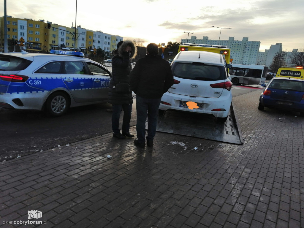 Toruń: kolizja dwóch aut na Skarpie