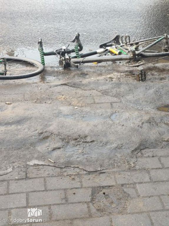 Toruń: potrącenie rowerzysty na Broniewskiego
