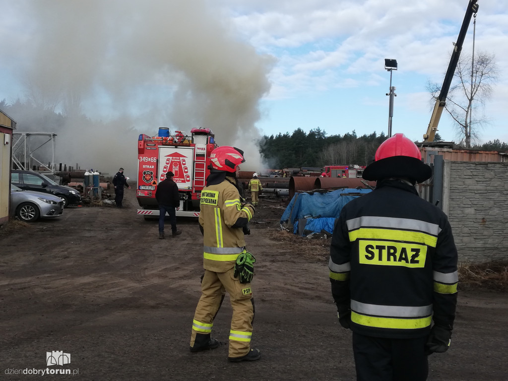 Toruń: pożar przy ul. Na Uboczu