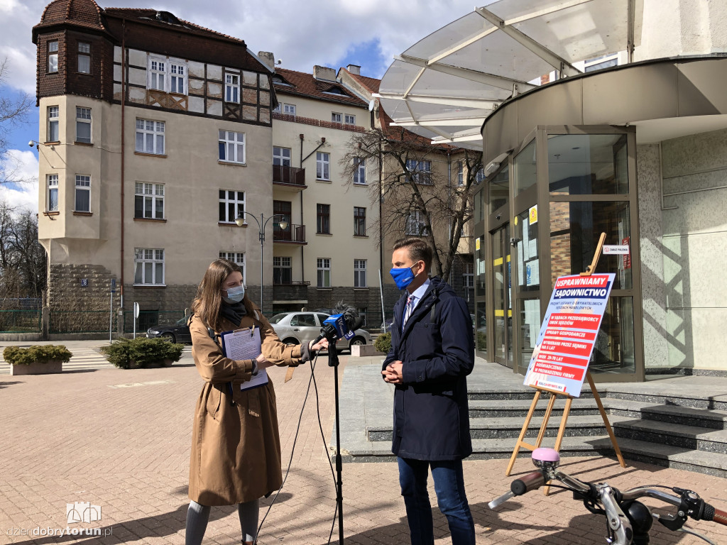 Konferencja prasowa posła Arkadiusza Myrchy
