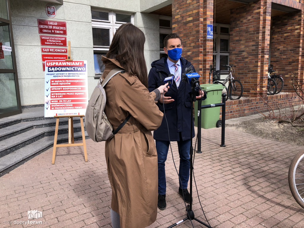 Konferencja prasowa posła Arkadiusza Myrchy