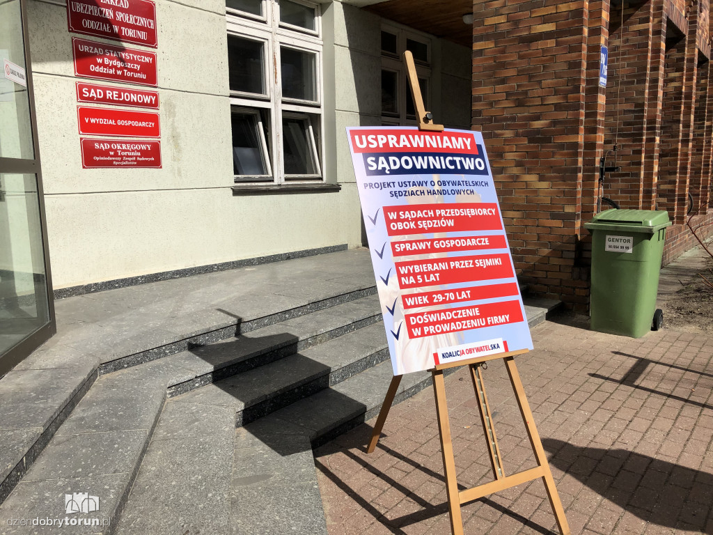 Konferencja prasowa posła Arkadiusza Myrchy