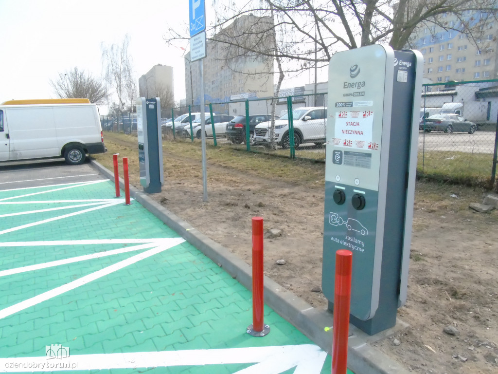 Toruń: nowe stacje ładowania pojazdów