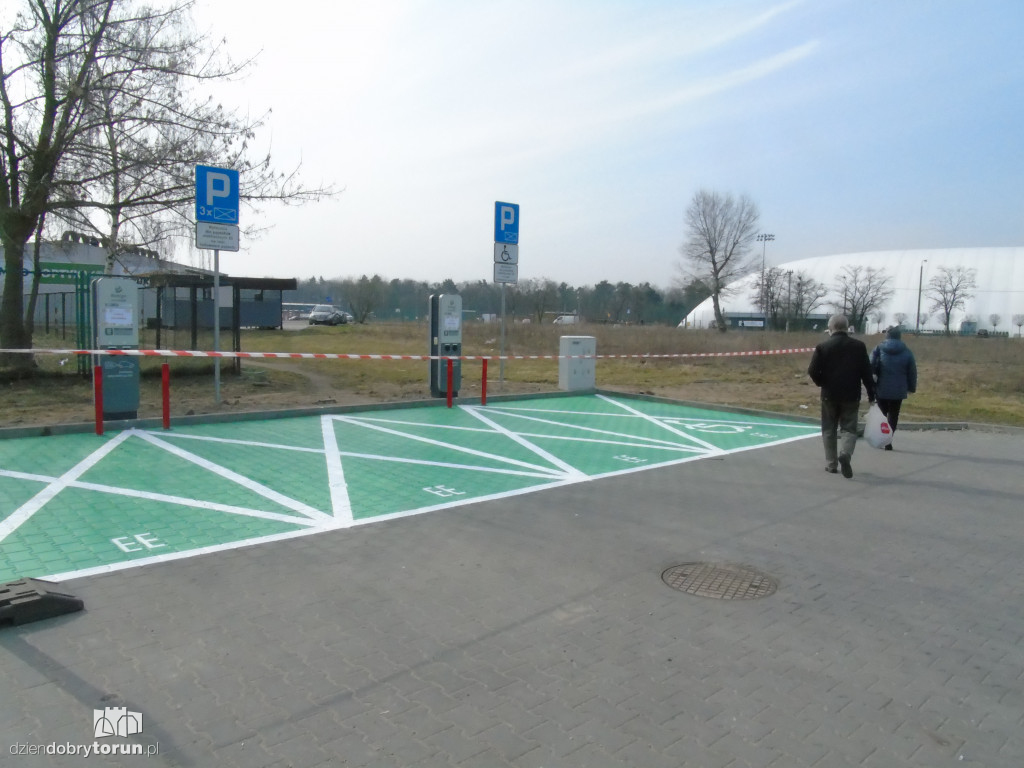 Toruń: nowe stacje ładowania pojazdów