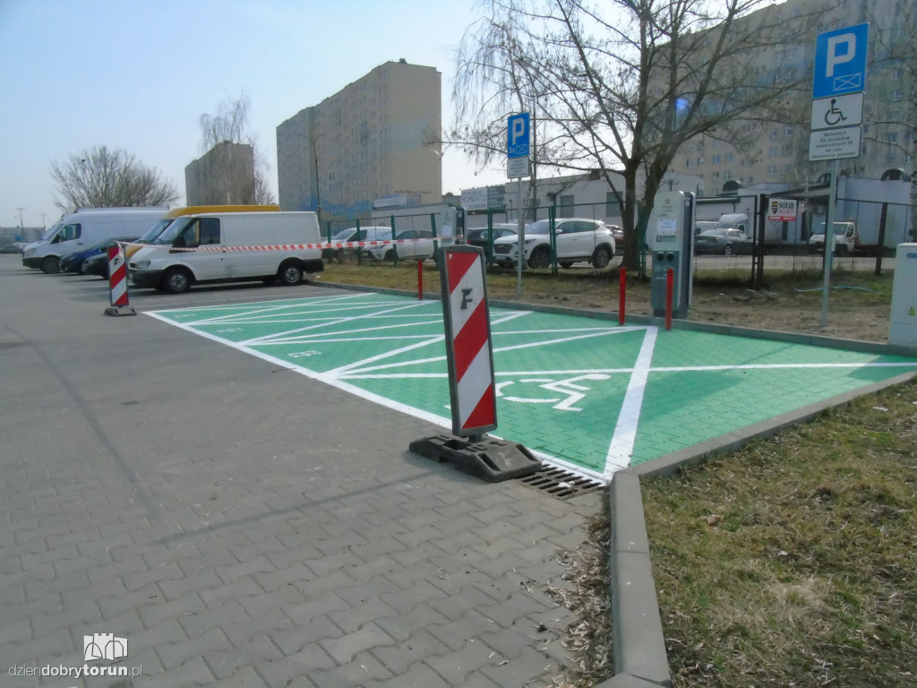Toruń: nowe stacje ładowania pojazdów