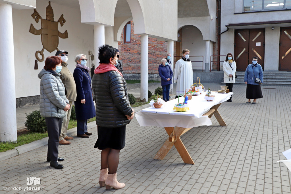 Święcenia pokarmów w toruńskich parafiach